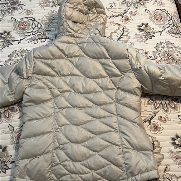 L.L. Bean Ultrawarm Down Coat with Hood - Picture 15 of 15